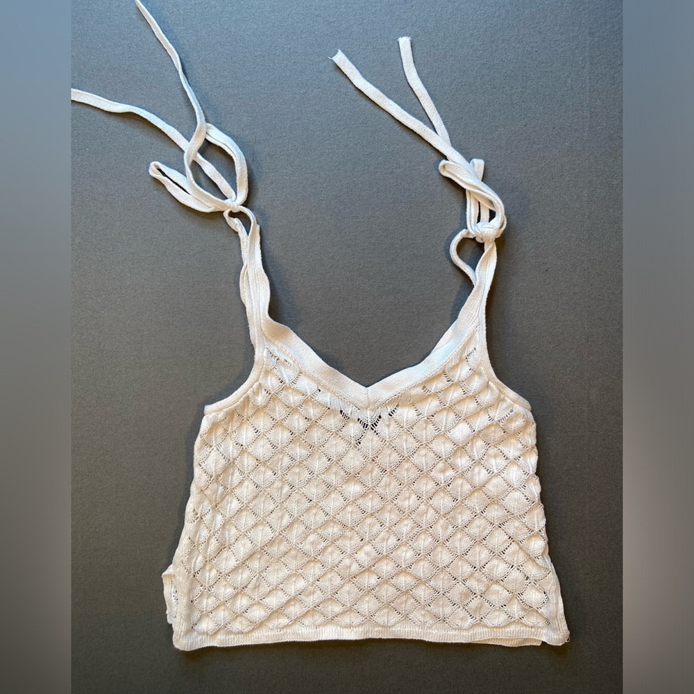 Abercrombie & Fitch V-Neck Crochet Tie Top, Size Small